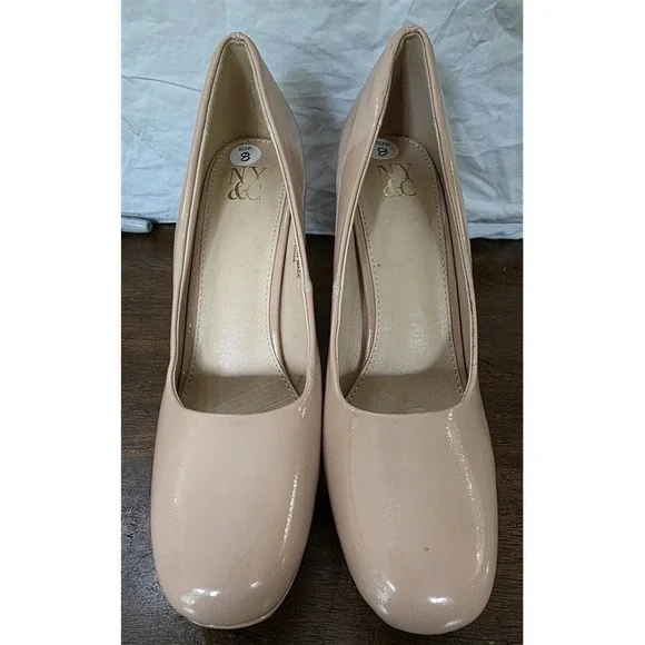 NWOT New York & Co 9 Nancy Patent Leather Beige Pumps 126250 - Picture 5 of 5